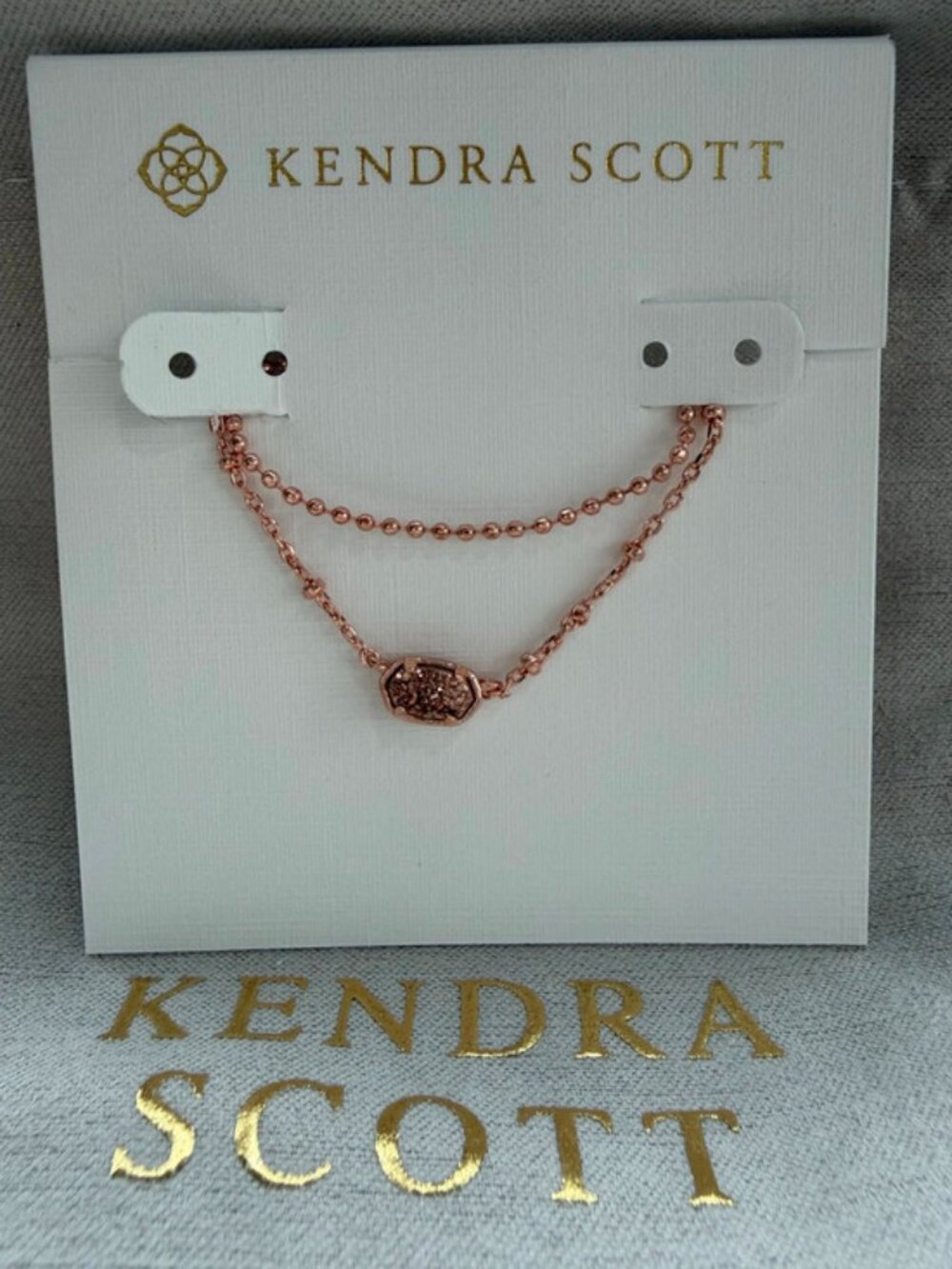 Kendra Scott necklace